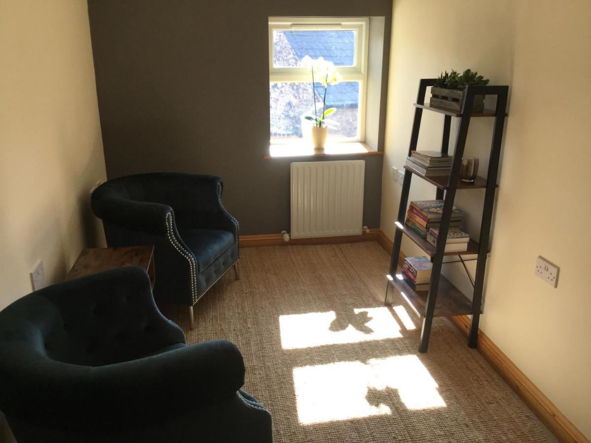 6 Beili Priory Apartment Abergavenny Exterior foto